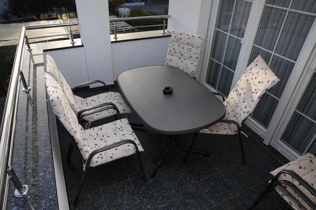 Apartments Simic Vodice Exterior foto